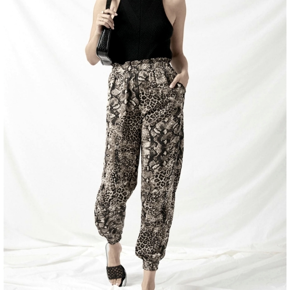 New York & Co Snake Print Jogger pants large *M1 - Picture 1 of 8